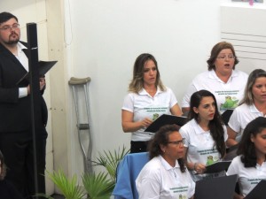 Apresentação Cantar é Preciso do Coral Vozes da Babitonga na Casa da Cultura de Itapoá