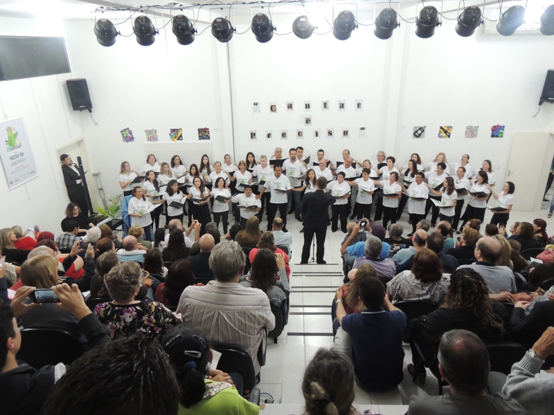 Apresentacao Cantar e Preciso do Coral Vozes da Babitonga na Casa da Cultura de Itapoa 22