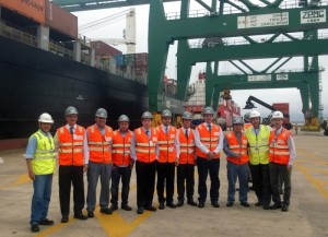 Deputados federais visitaram o Porto Itapoá em comitiva nessa sexta (02/10)