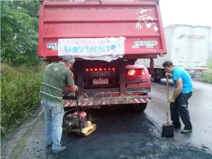 Movimento 10 Tapa Buracos em Garuva SC 415 - Foto Rodrigo Machado 05