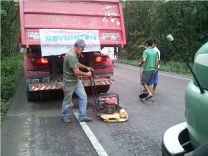 Movimento 10 Tapa Buracos em Garuva SC 415 - Foto Rodrigo Machado 07