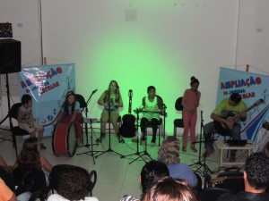 Alunos do projeto Ampliação demonstram talento em Mostra de Música
