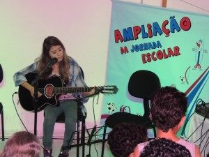 Alunos do projeto Ampliação demonstram talento em Mostra de Música