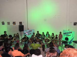 Alunos do projeto Ampliação demonstram talento em Mostra de Música