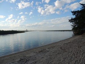 Boca da Barra do Saí Mirim em Itapoá