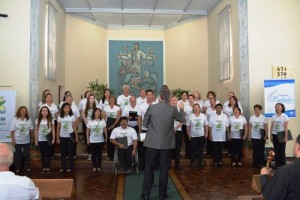 Coral Vozes da Babitonga, de Itapoá, expõe seu talento em Joinville