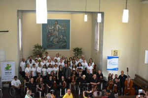 Coral Vozes da Babitonga, de Itapoá, expõe seu talento em Joinville