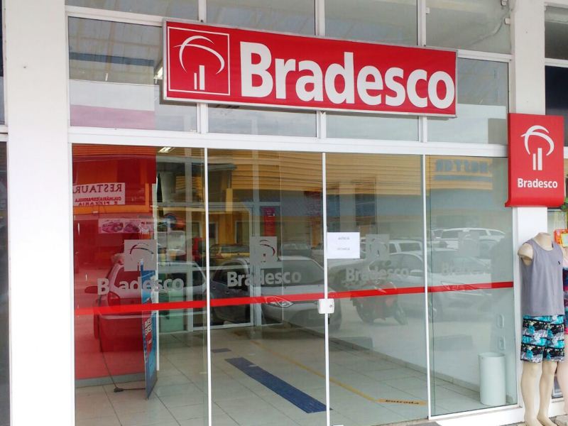 Agencia do Banco Bradesco de Itapoa assaltada Capa