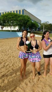 Volei de praia de Itapoa faz bonito e conquista tres medalhas em Rio Negro (PR) 01