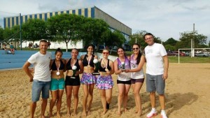 Volei de praia de Itapoa faz bonito e conquista tres medalhas em Rio Negro (PR) 02