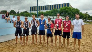 Volei de praia de Itapoa faz bonito e conquista tres medalhas em Rio Negro (PR) 03