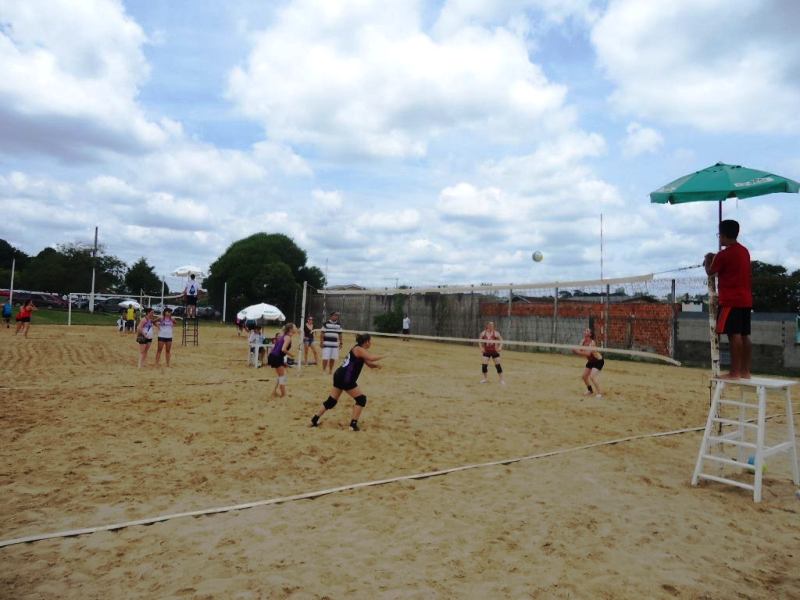 Volei de praia de Itapoa faz bonito e conquista tres medalhas em Rio Negro (PR) 10
