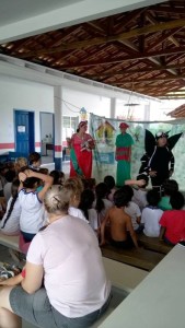 Escolas de Itapoa recebem encenacao de teatro sobre prevencao ao Aedes aegypti 02