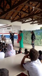 Escolas de Itapoa recebem encenacao de teatro sobre prevencao ao Aedes aegypti 03