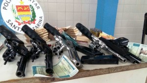 Policia Militar de Itapoa prende assaltantes de agancia bancaria 04