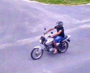Polícia Militar de Itapoa presta esclarecimentos sobre motociclista assaltante 2