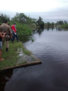 Corpo de homem encontrado boiando em rio na Barra do Sai 03
