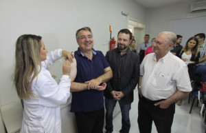 Tem inicio a campanha de vacinacao contra a Gripe no Estado de Santa Catarina 1