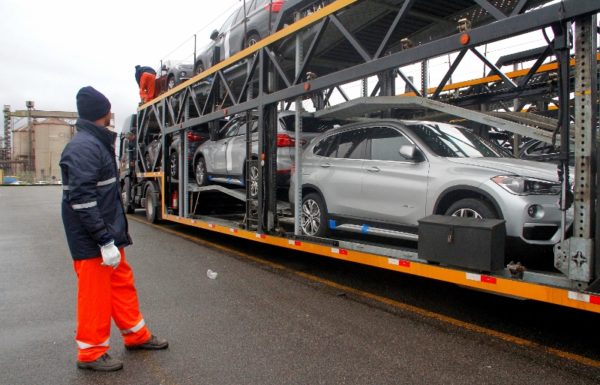BMW inicia exportacao pelo Porto de Paranagua 01 (800x533)