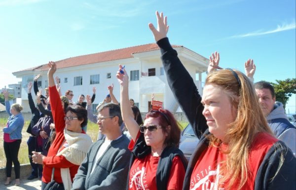 Greve dos servidores publicos municipais de Itapoa chega ao fim 01 (800x602)