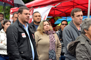 Servidores municipais de Itapoa entram em greve 01 (800x533)