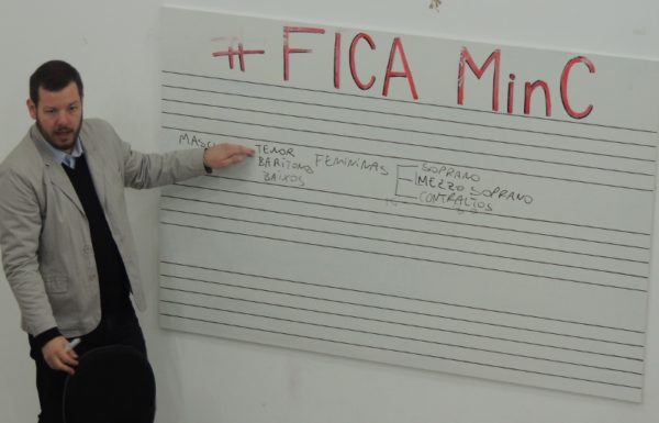 Coral Vozes da Babitonga inicia sua segunda fase 09 (800x600)