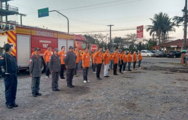Corpo de Bombeiros de Itapoa realiza formatura do CBAE e ato de promocao de bombeiros 08