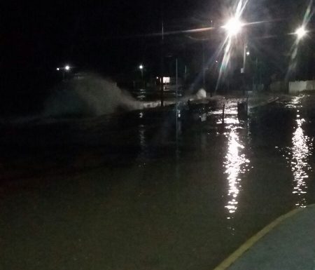 03-estragos-mare-alta-em-itapoa-por-itapoa-2-0-450x800