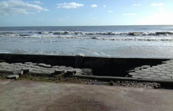 06-estragos-mare-alta-em-itapoa-por-itapoa-2-0-800x600