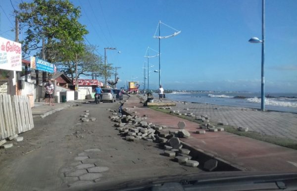 09-estragos-mare-alta-em-itapoa-por-itapoa-2-0-800x600