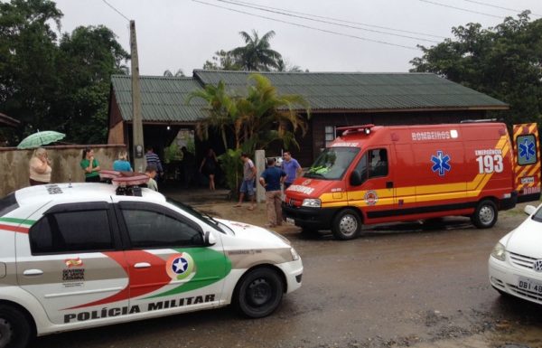 assaltante-de-residencia-morre-apos-troca-de-tiros-com-a-pm-em-garuva-800x600