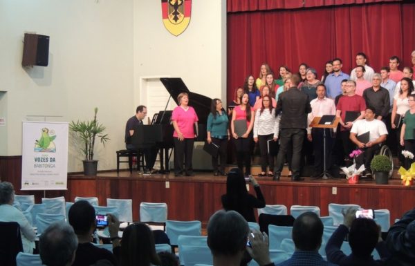coral-vozes-da-babitonga-de-itapoa-no-concerto-da-primavera-em-joinville-14