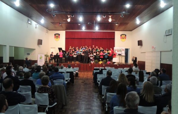 coral-vozes-da-babitonga-de-itapoa-no-concerto-da-primavera-em-joinville-22