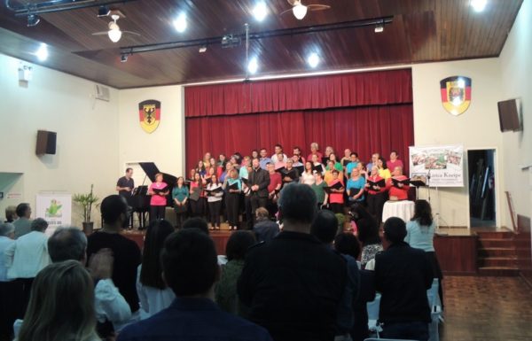 coral-vozes-da-babitonga-de-itapoa-no-concerto-da-primavera-em-joinville-28