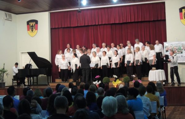 coral-vozes-da-babitonga-de-itapoa-no-concerto-da-primavera-em-joinville-30