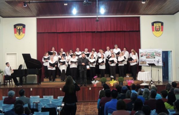 coral-vozes-da-babitonga-de-itapoa-no-concerto-da-primavera-em-joinville-32