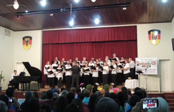 coral-vozes-da-babitonga-de-itapoa-no-concerto-da-primavera-em-joinville-37