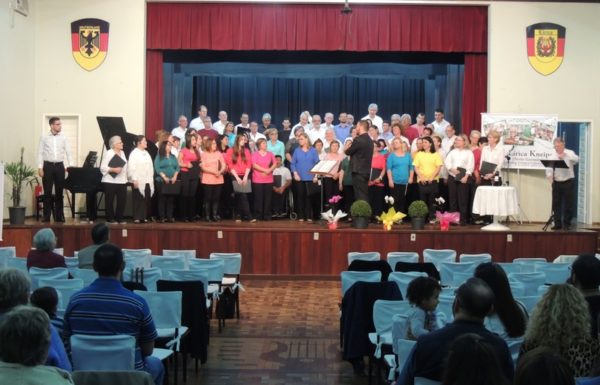 coral-vozes-da-babitonga-de-itapoa-no-concerto-da-primavera-em-joinville-53