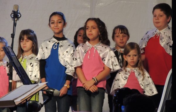 apresentacoes-de-natal-do-porto-itapoa-dia-16-12-16-015