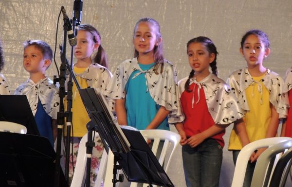 apresentacoes-de-natal-do-porto-itapoa-dia-16-12-16-017