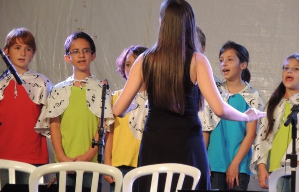 apresentacoes-de-natal-do-porto-itapoa-dia-16-12-16-019