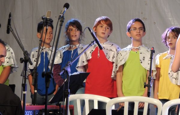 apresentacoes-de-natal-do-porto-itapoa-dia-16-12-16-020