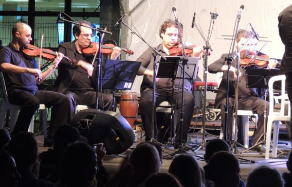 apresentacoes-de-natal-do-porto-itapoa-dia-16-12-16-035