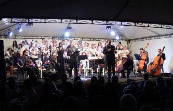 apresentacoes-de-natal-do-porto-itapoa-dia-16-12-16-045