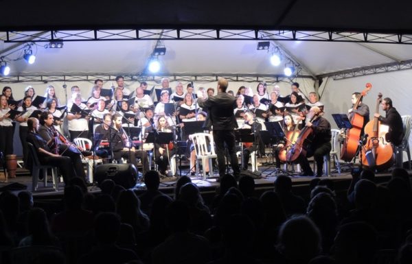 apresentacoes-de-natal-do-porto-itapoa-dia-16-12-16-046