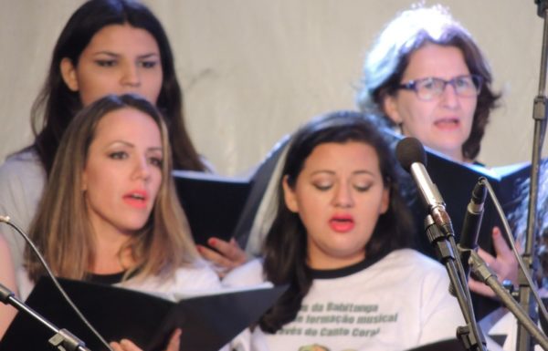 apresentacoes-de-natal-do-porto-itapoa-dia-16-12-16-053