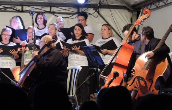 apresentacoes-de-natal-do-porto-itapoa-dia-16-12-16-069