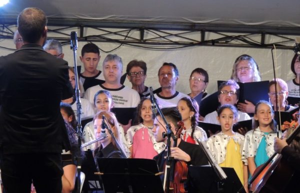 apresentacoes-de-natal-do-porto-itapoa-dia-16-12-16-082