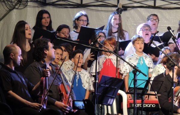 apresentacoes-de-natal-do-porto-itapoa-dia-16-12-16-085