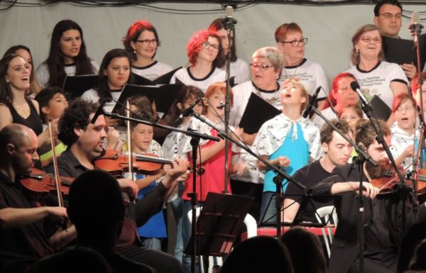 apresentacoes-de-natal-do-porto-itapoa-dia-16-12-16-086